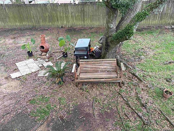 3rd image of 6377 Quin Dr #4