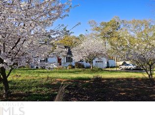 960 Mills Dr, Covington, GA 30016