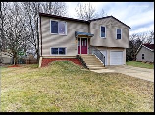 236 Seneca Ct, Bolingbrook, IL 60440