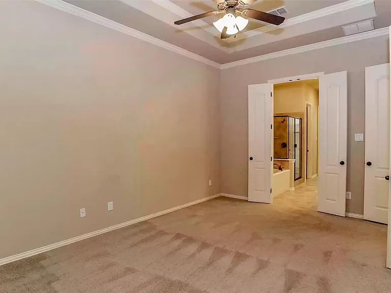 231 Carrington Ln — Photo 13