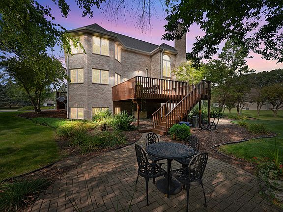 3rd image of 1534 Sunflower Dr S