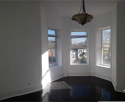 3900 W Jackson Blvd #2