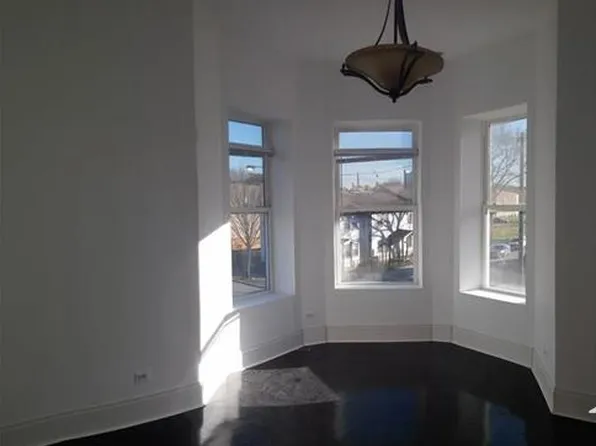 3900 W Jackson Blvd #2, Chicago, IL 60624