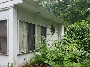10133 W Greenwood Ter, Milwaukee, WI 53224