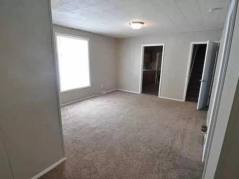 4919 Leighton Ave — Photo 3