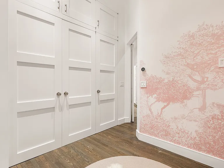 321 W 13th St #3B — Photo 11