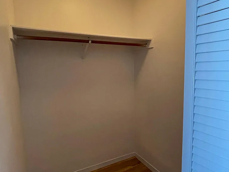 81 Emerald Ct — Photo 8