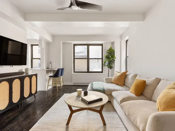 161 W 16th St APT 5B, New York, NY 10011