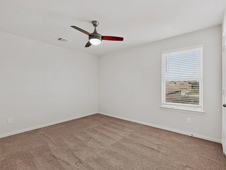 1382 Breanna Ln — Photo 20