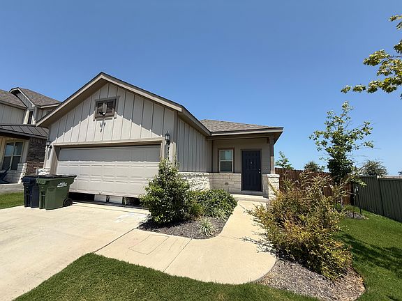 5th image of 513 Bella Luna Way