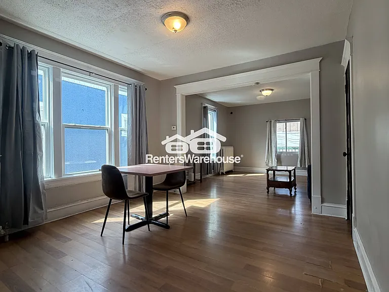 2925 2nd Ave S #4 — Photo 6