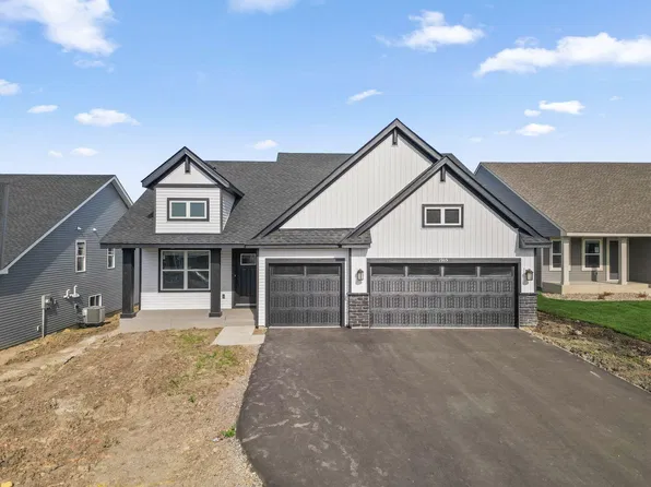 1905 Dogwood Ct, Carver, MN 55315
