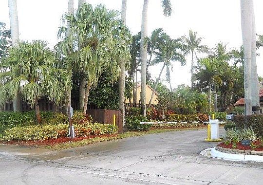 1st image of 1073 NE 203rd Ln