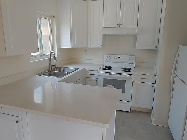10243 Beardon Dr #2 — Photo 3