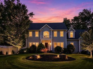 28 Hickory Dr, Shrewsbury, MA 01545