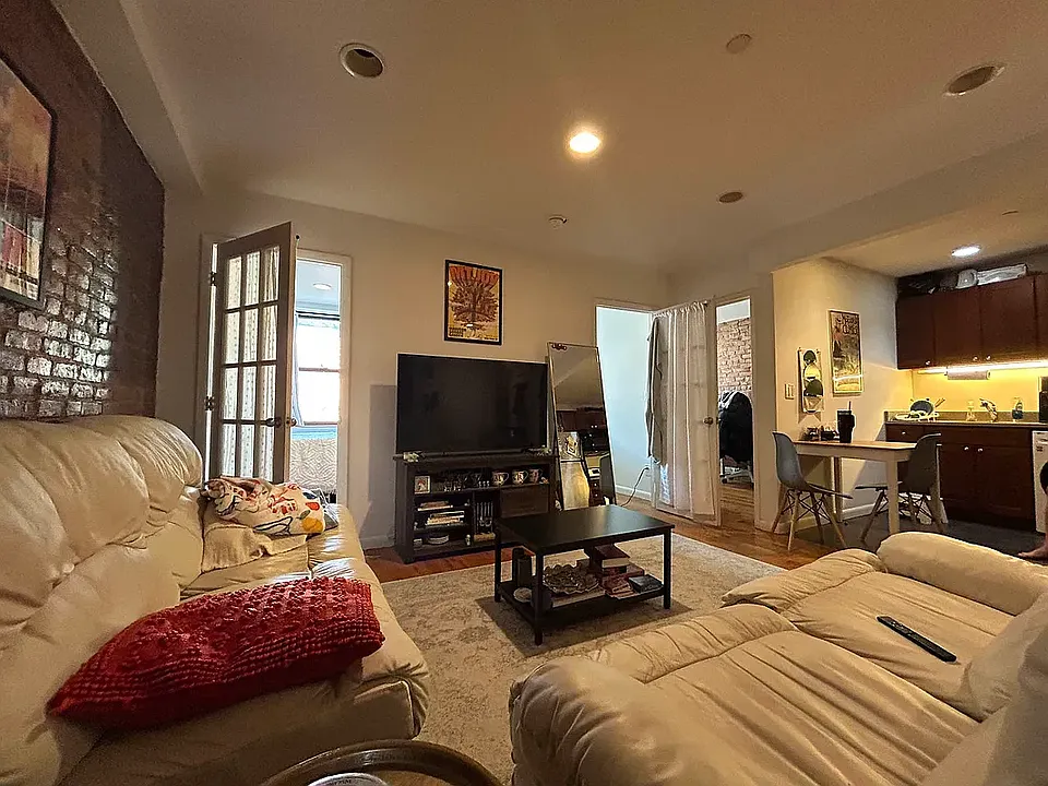 91 2nd Ave #4F