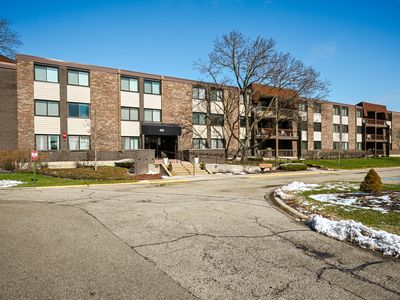 450 Raintree Ct Unit 3B, Glen Ellyn, IL, 60137