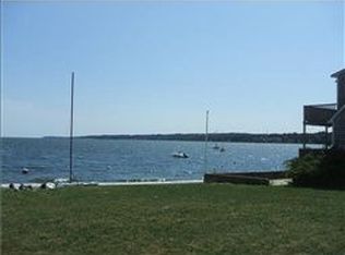 406 Park Ave, Portsmouth, RI 02871