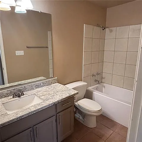 1721 English Colony Dr — Photo 5