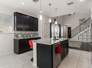 208 Lee Roy Jordan St, Irving, TX 75063