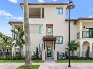 8336 Central Park Blvd, Miami, FL 33166