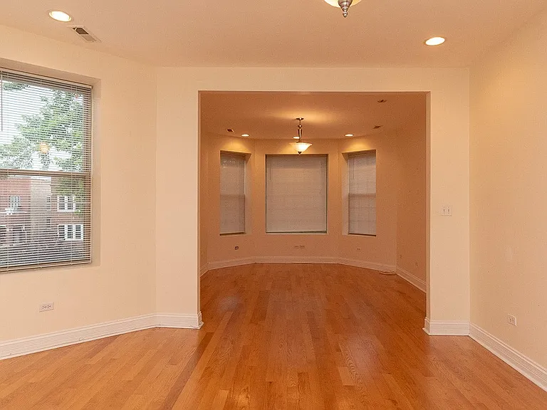 2537 N Kildare Ave #2 — Photo 7