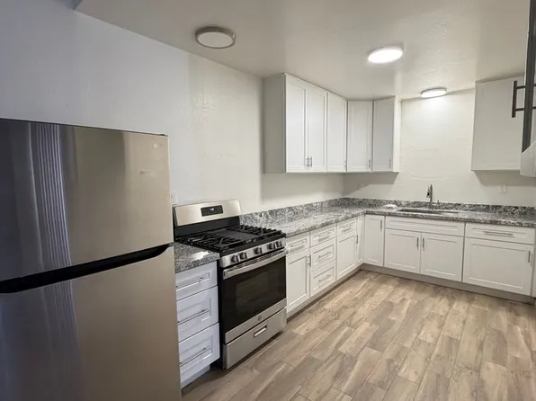 2640 E 10th St, Tucson, AZ 85716