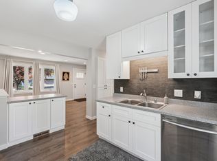 9605 10th Ave S, Bloomington, MN 55420