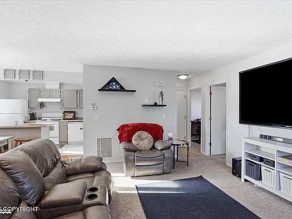 5th image of 9468 Canton Loop