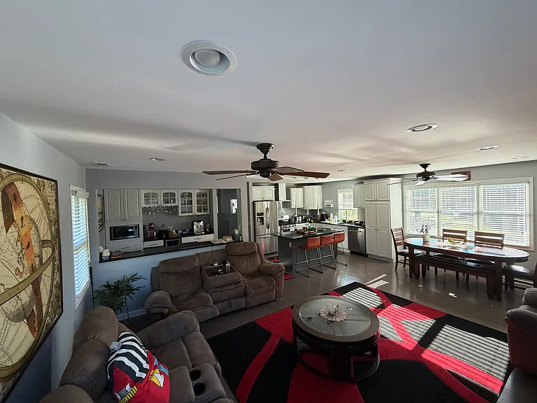 Living/ dining/ kitchen