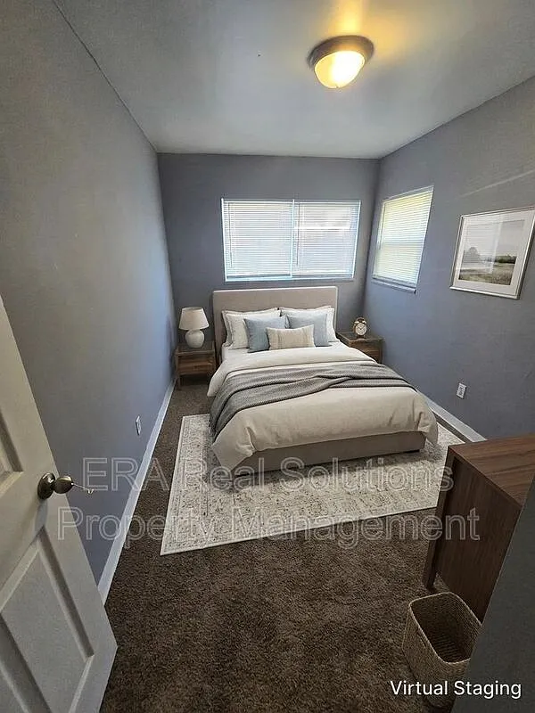 2 bed, 1.0 bath, 901 sqft, $875 — Photo 3