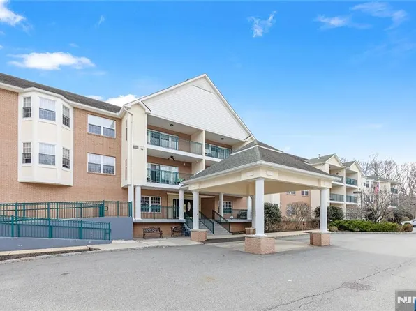 401 Dercole Ct APT 111, Norwood, NJ 07648
