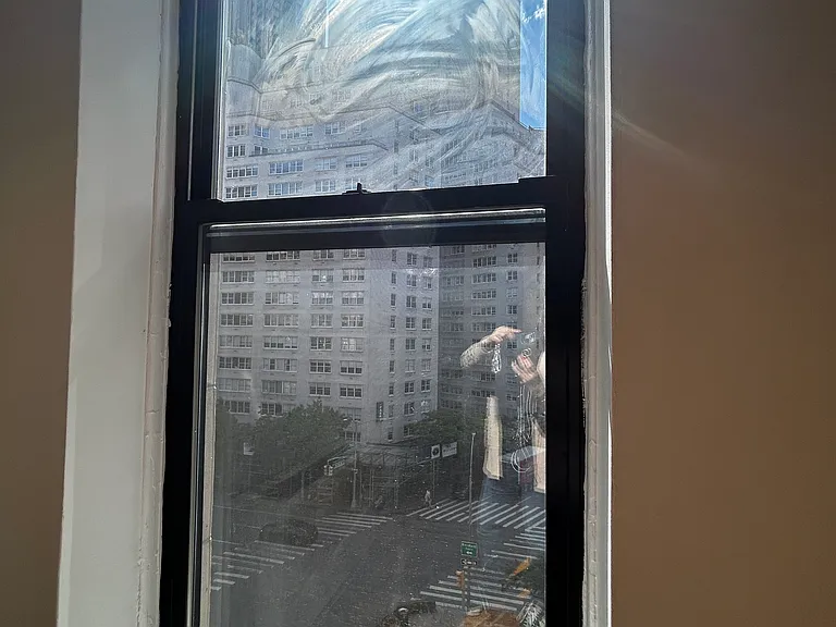 2020 Broadway #5E — Photo 18