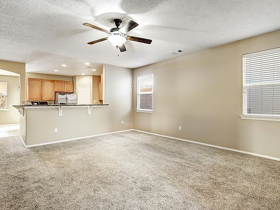 4th image of 2223 Montevine Ave SE