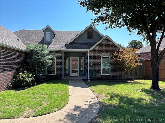 5th image of 14951 Jordan Ct