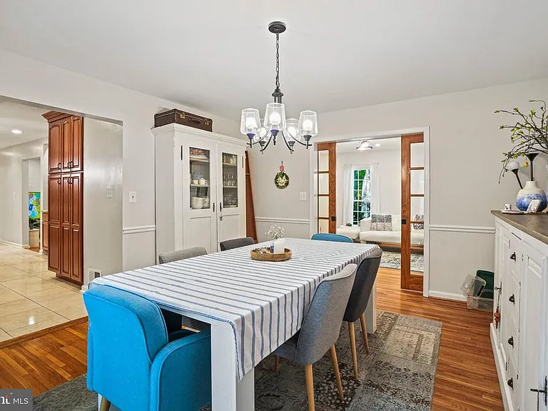 6117 Larstan Dr — Photo 10