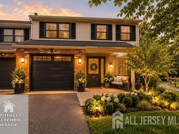 17 Walton Ct, East Brunswick, NJ 08816