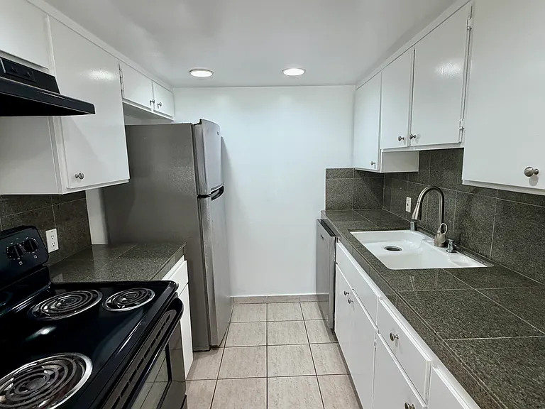 332 Culver Blvd #4 — Photo 17