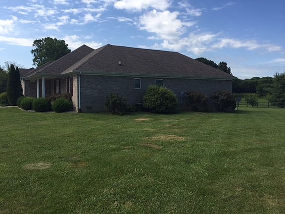 4th image of 325 Odell Ct