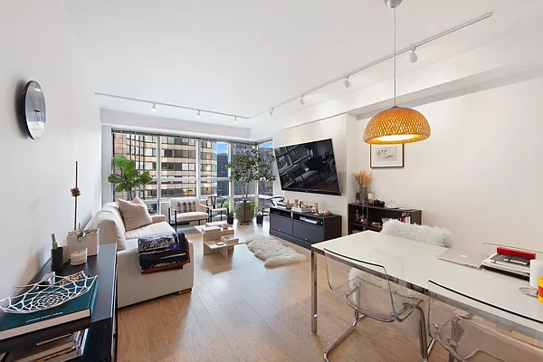 Rented by Realmart Realty LLC | media 1