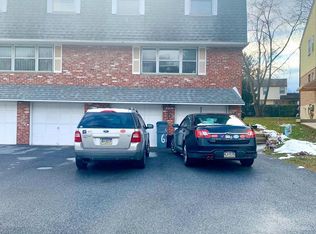 626 Country Ln, Morton, PA 19070