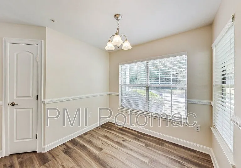 10301 Westridge Dr #101 — Photo 9