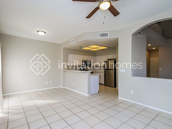 5th image of 10111 E Capri Ave