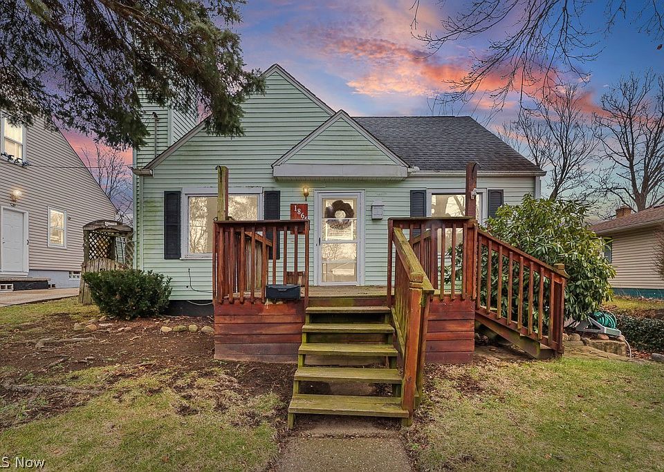 1st image of 1865 9th St SW