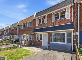 2424 Arnold St, Camden, NJ 08104