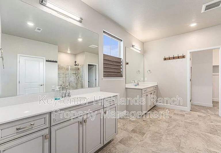 8504 Garden City Ave — Photo 9