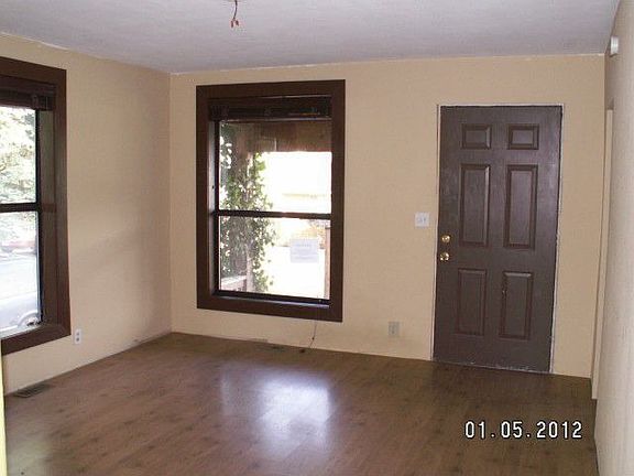 3rd image of 32409 Morgan Dr