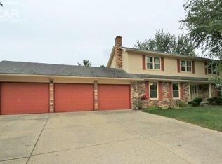 1552 Kings Bridge Rd, Grand Blanc, MI 48439