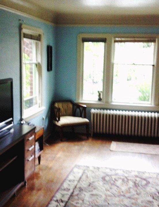 2nd image of 726 10th Ave E APT 1