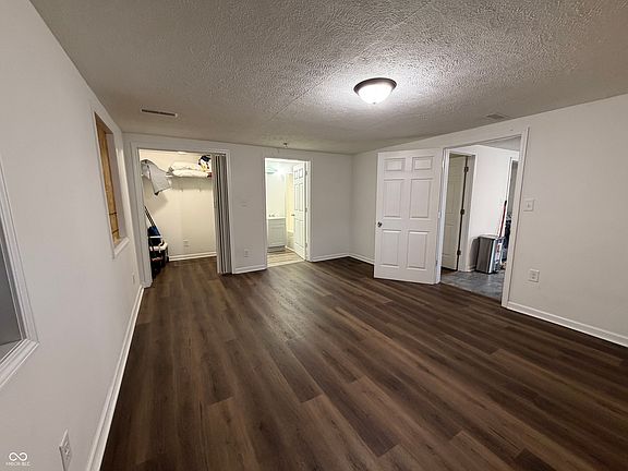 2nd image of 621 Della Rd